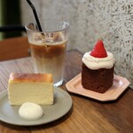 MONZ CAFE - いちごのキャンドルショコラケーキ＋バスクチーズケーキ＋アイスカフェモカ