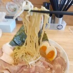 麺屋 美鶏 - リフト