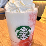 スターバックスコーヒー - ストロベリーのフラペチーノ