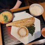 大戸屋 - しまほっけの炭火焼き定食(1,000円)＋麦みそ(180円)