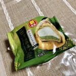 FamilyMart - 宇治抹茶のシュークリーム ¥168