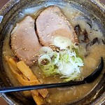 Ramen Gankutsuou - ・焙煎塩らーめん880円