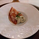 RISTORANTE REGA - モッツァレラと生ハムのオーブン焼き