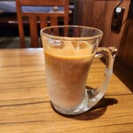 Bikkuri Donki - セットのアイスカフェラテです。