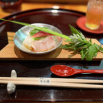 Gion Namba - 美しく飾られた鯛のお料理から始まりました