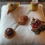 SPICE LAB TOKYO - ストリートフードの盛り合わせ