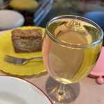 THE NUTS EXCHANGE - 白ワインをお代わりｗ