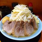 ラーメン 盛太郎 - チャーシュー麺　1,000円（野菜マシマシ、ニンニク、薄味）