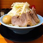ラーメン 盛太郎 - チャーシュー麺　1,000円（野菜マシマシ、ニンニク、薄味）