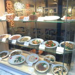 広来飯店 - 魅惑のディスプレイ達