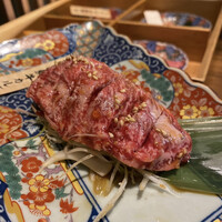 炭火焼肉 伏見屋 飛騨牛別邸 - 飛騨牛カルビ(ダイヤモンドカット)