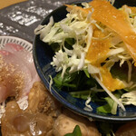 Sainiku Shunsai Ando - 刺身の勘八と野菜サラダ