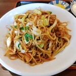 ラクヤス酒場 - 焼きそば アップ！