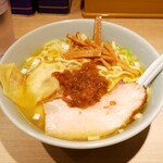 まるえ中華そば - 塩セアブラ900円＋セアブラワンタン200円