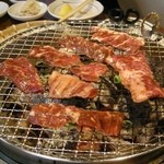 焼肉ぐりぐり家 - 