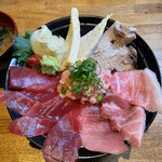 Maguro semmonten gao - 特選本まぐろ丼