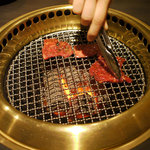 伽羅 - 炭で焼きます。うまいー