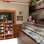 アガート - 店内の模様