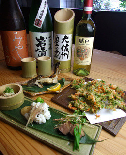 Azumino Osoba Taruya Gensuke - 当店のおそばのふる里信州より届いた郷土料理をお楽しみくださいませ。