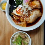 木琴堂 - Cセット
            木琴堂ラーメン＋本日の季節のご飯
            1200円税込2023年訪問