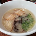 長浜ラーメン一撃 - 長浜ラーメン(480円)