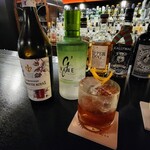 BAR K-9 - ネグローニ、ジンはフランスのg’VINE GIN FLORAISON、ベルモットはラ・カンティニ ヴェルモット・ロイヤル ルージュ