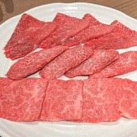 焼肉あきら 本郷本店 - ザブトン、ウワミスジ、クリ