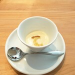 Bistro uni-to - スープ（新玉葱のポタージュ）