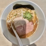 煮干し中華そば 高麗乃 飛翔 - 煮干中華そば(830円、真上から)