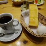 Komeda Coffee Ten Matsuyama Ookaido Ten - 黑咖啡早午餐搭配山型吐司與水煮蛋