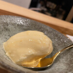 勢麟 - 自家製アイスクリーム