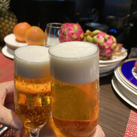 キャトルラパン - まずはビールで喉の渇きを潤す