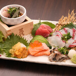 Luxury 6 types of sashimi
