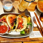 Mole TAQUERIA Y BAR - トルティーヤはソフトタイプ