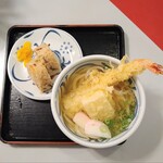 本格手打うどん おか泉 - こんぴらうどんとかやくおにぎり