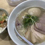 貝麺 みかわ - 