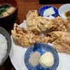 和食居酒屋 酒肆 本源 - 若鶏の唐揚げ定食(税込650円)
①若鶏の唐揚げ
②ハマチのもずく酢載せ
③白ご飯
④お味噌汁
⑤お漬け物
お値段の割にボリュームがあり食べ応えがあります
お客さんはサラリーマン男性ばかり(笑)