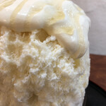 こひる庵 - たーっぷりのとうふあんクリームにはちみつみたらしみつ