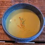 Kyapute mmerian - スープは熱々です。