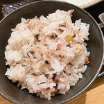 Tonkatsu Wakaba - 雑穀米か白米を選べます