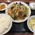 チャイナ厨房 - 「牛肉と野菜の醤油炒め」¥650
