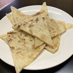 中国料理 栄発 - 中華クレープ。もちもち生地