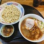 ラーメン めじ - ｢小つけ麺､シビレ脂｣