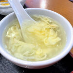 華星楼 - スープはとろみのある玉子スープ。