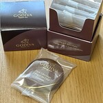 GODIVA - ダークチョコレートクッキー