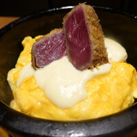 焼肉 うしみつ 恵比寿本店 - 石焼きサガリオムカツ