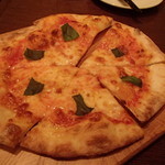イタリアンバール ブオンクオーレ 飯田橋 - 宴会コースのピッツァマルゲリータ