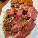 焼肉ホルモン 万千 - 