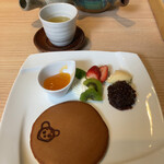 文明堂カフェ - デザートセット1580円（本当はパンケーキ3枚です）