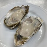 ゆたか食堂 - ママ曰く生牡蠣最後詐欺wでもまだまだ十分うみゃい！有明産